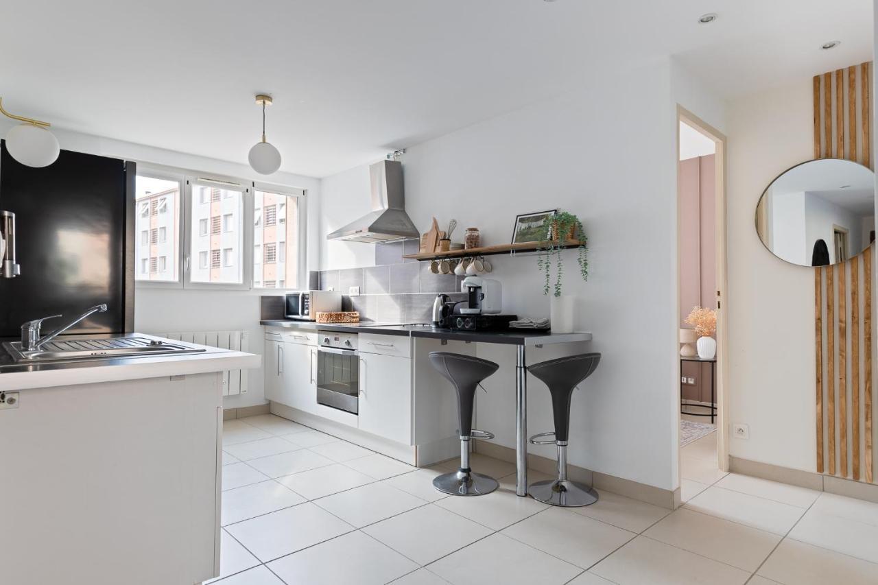 Appartement Spacieux 1 Chambre Parking Gratuit ヴァランス エクステリア 写真